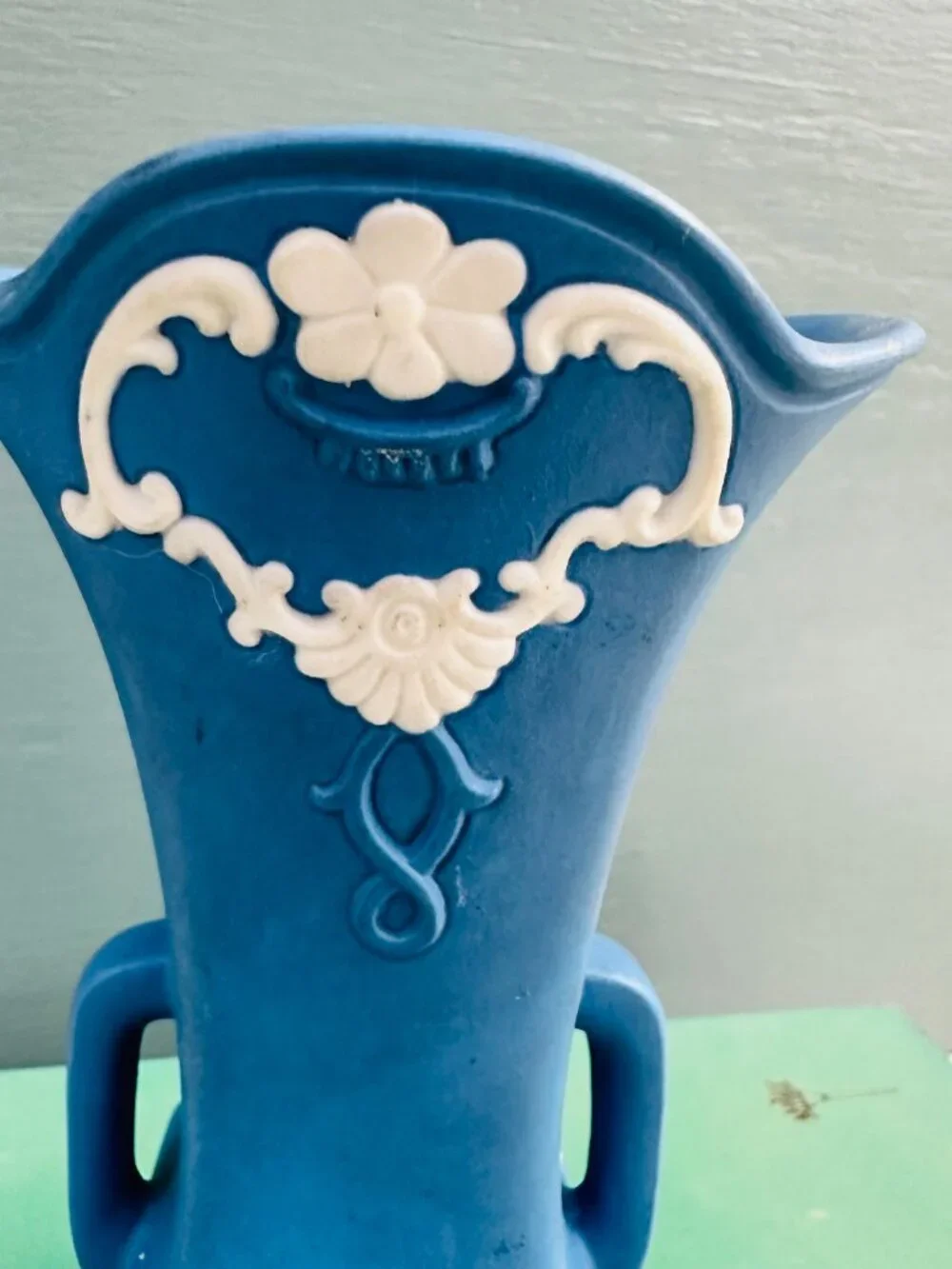 Vintage Jasperware Blue and White Bisque Porcelain Cherub Vase, Wedgwood Blue - Picture 8 of 11